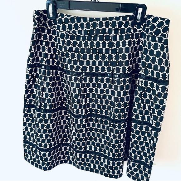 New item: Ann Taylor LOFT Petites Skirt - Size 14P - Picture 3 of 9